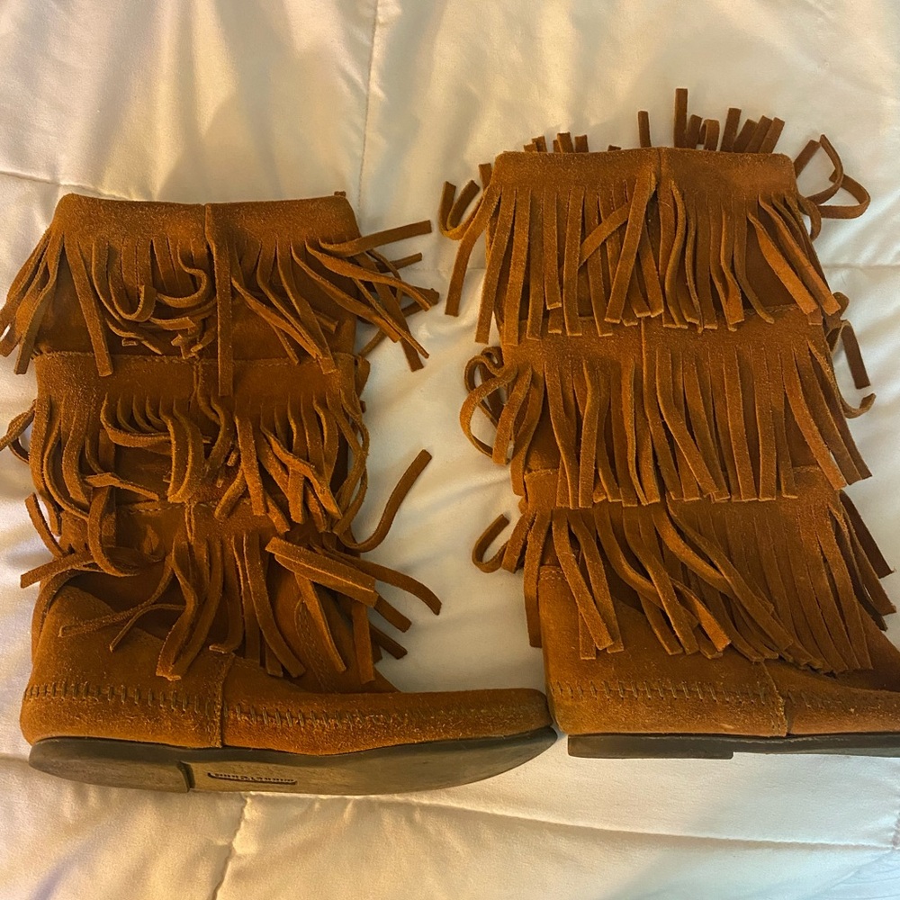 Minnetonka Brown 3 Layer Fringe Boots
